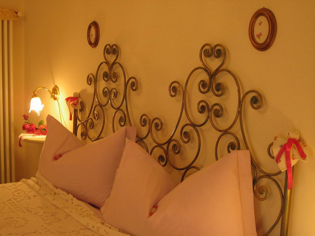 Bed And Breakfast Zia Calci Room photo